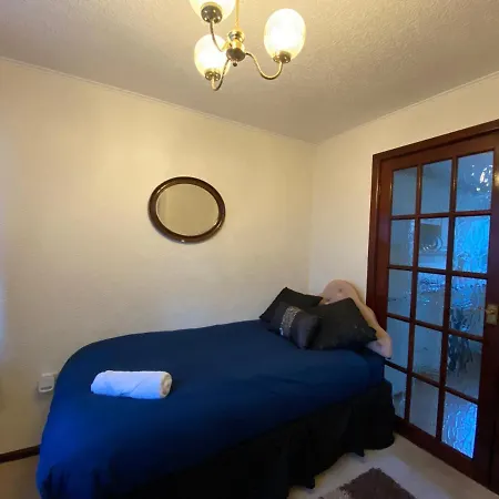 Serene 4br In Harborne Close To Qe Hospital, Harborne Centre * Birmingham